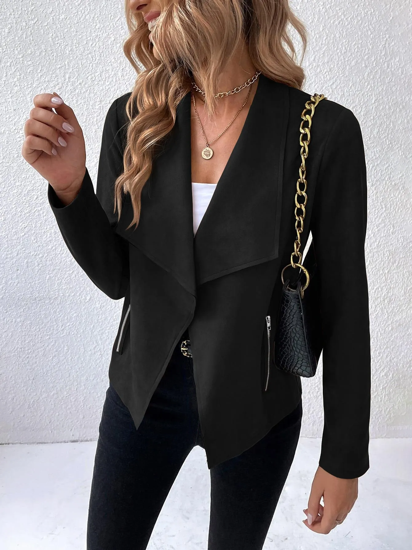 Cherry Vibes: Chaqueta Elegante para Mujer en