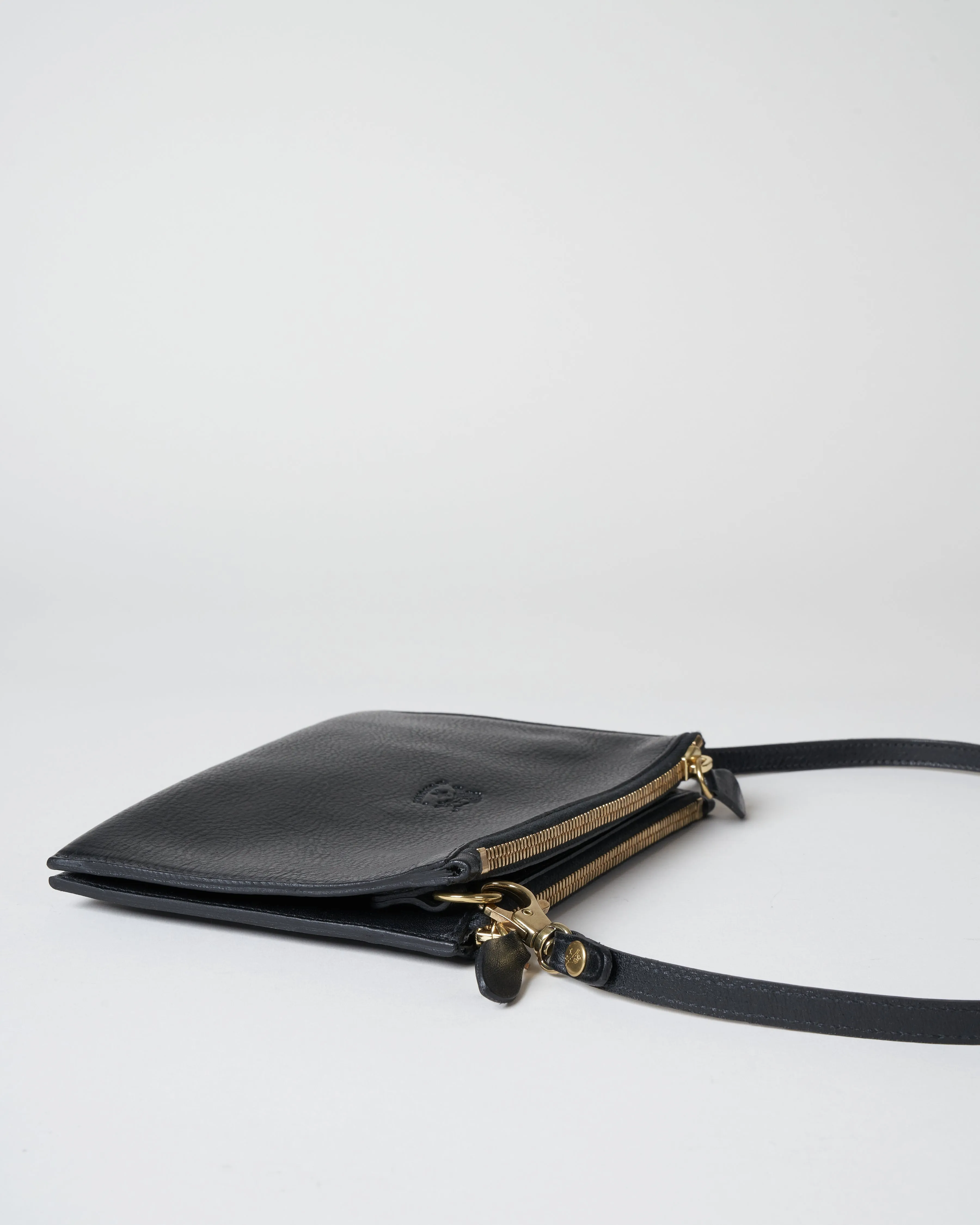cowhide clutch bag - nero