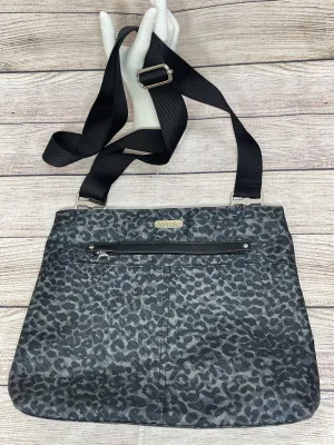 Crossbody By Clothes Mentor  Size: Medium
