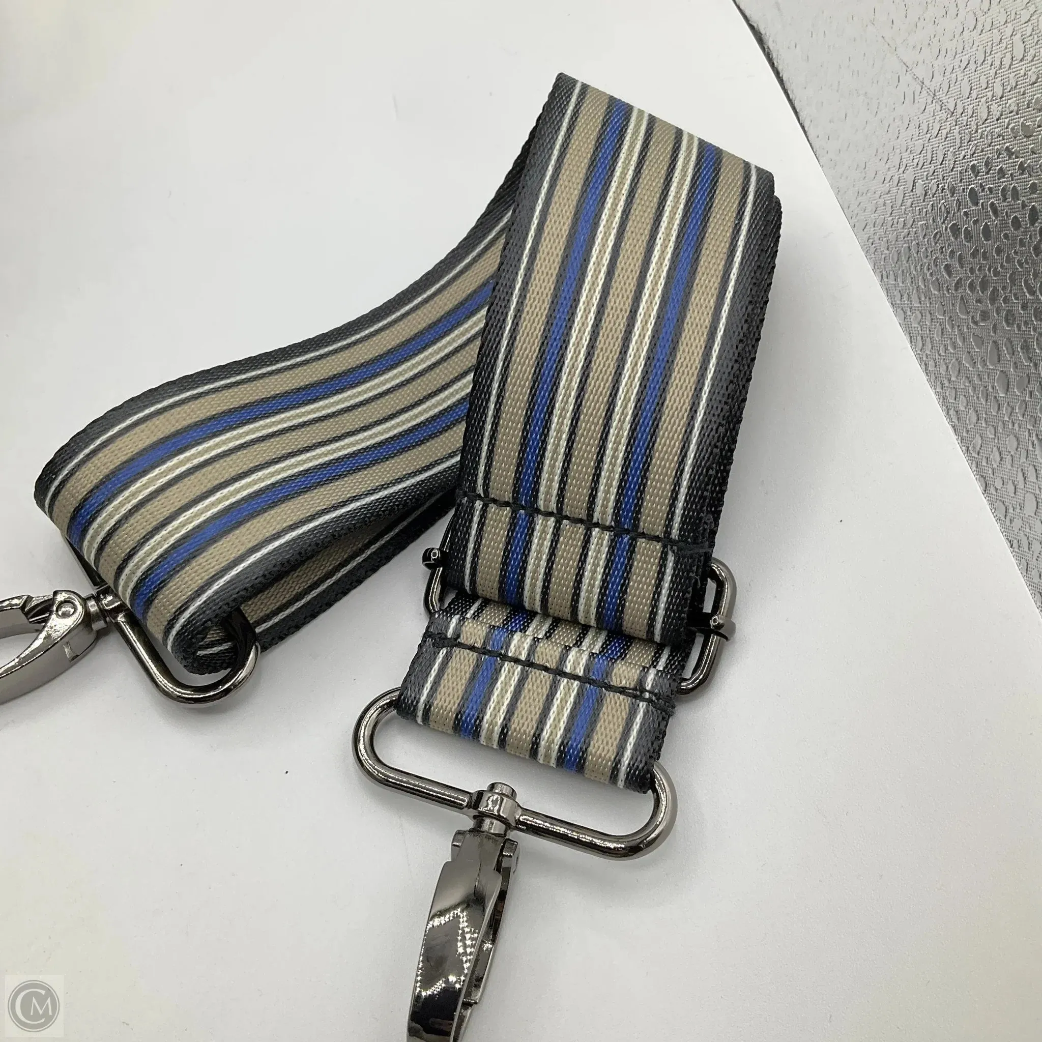 Crossbody By Think Royln, Size: Small