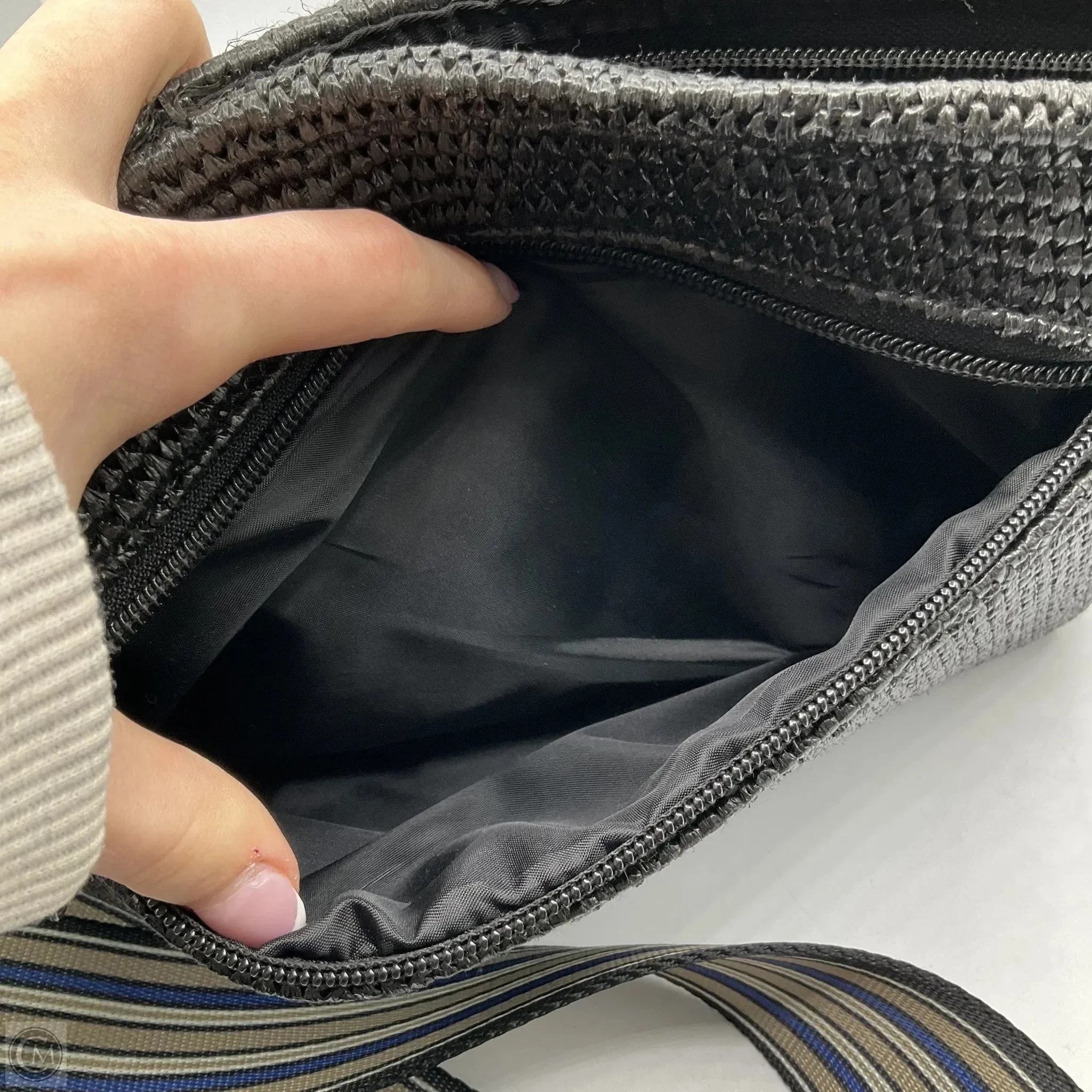 Crossbody By Think Royln, Size: Small