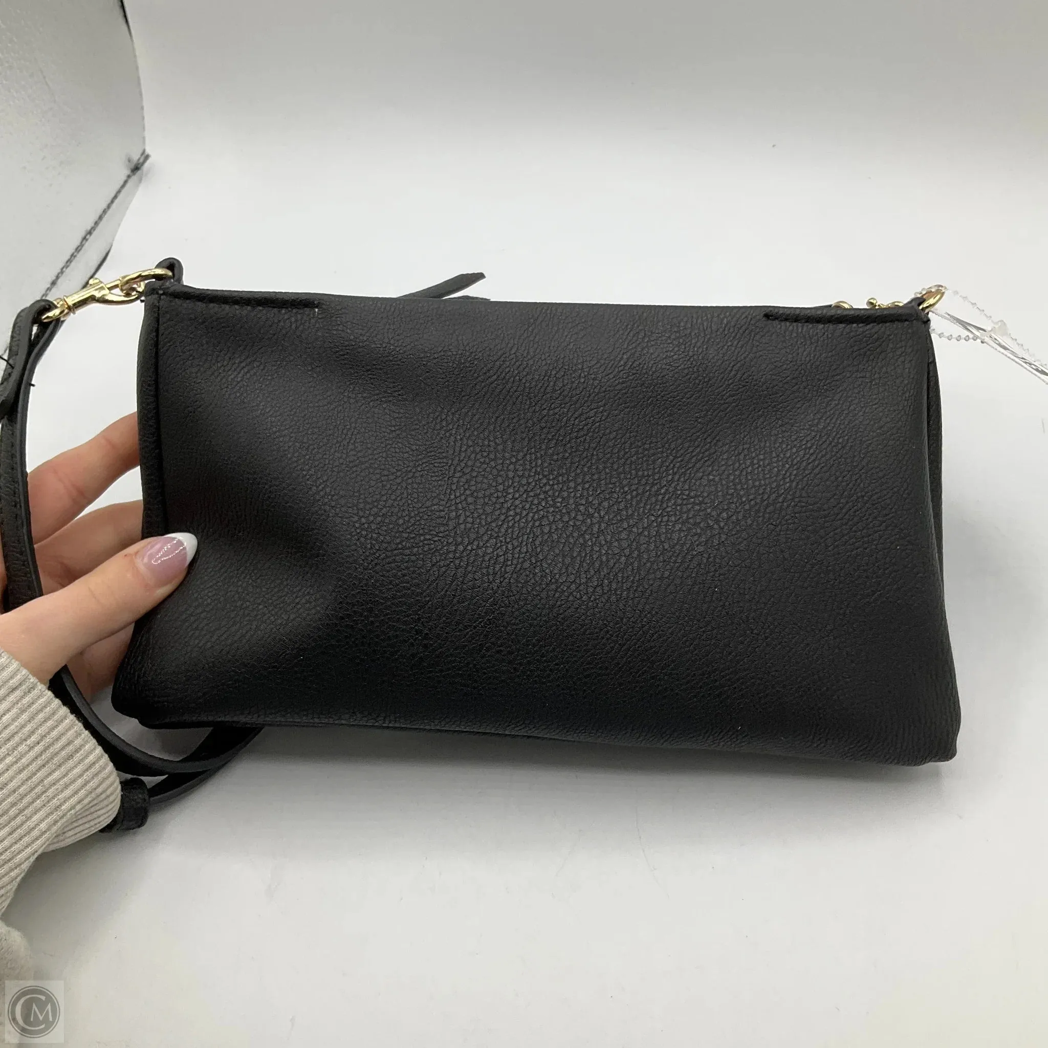 Crossbody By Universal Thread, Size: Medium
