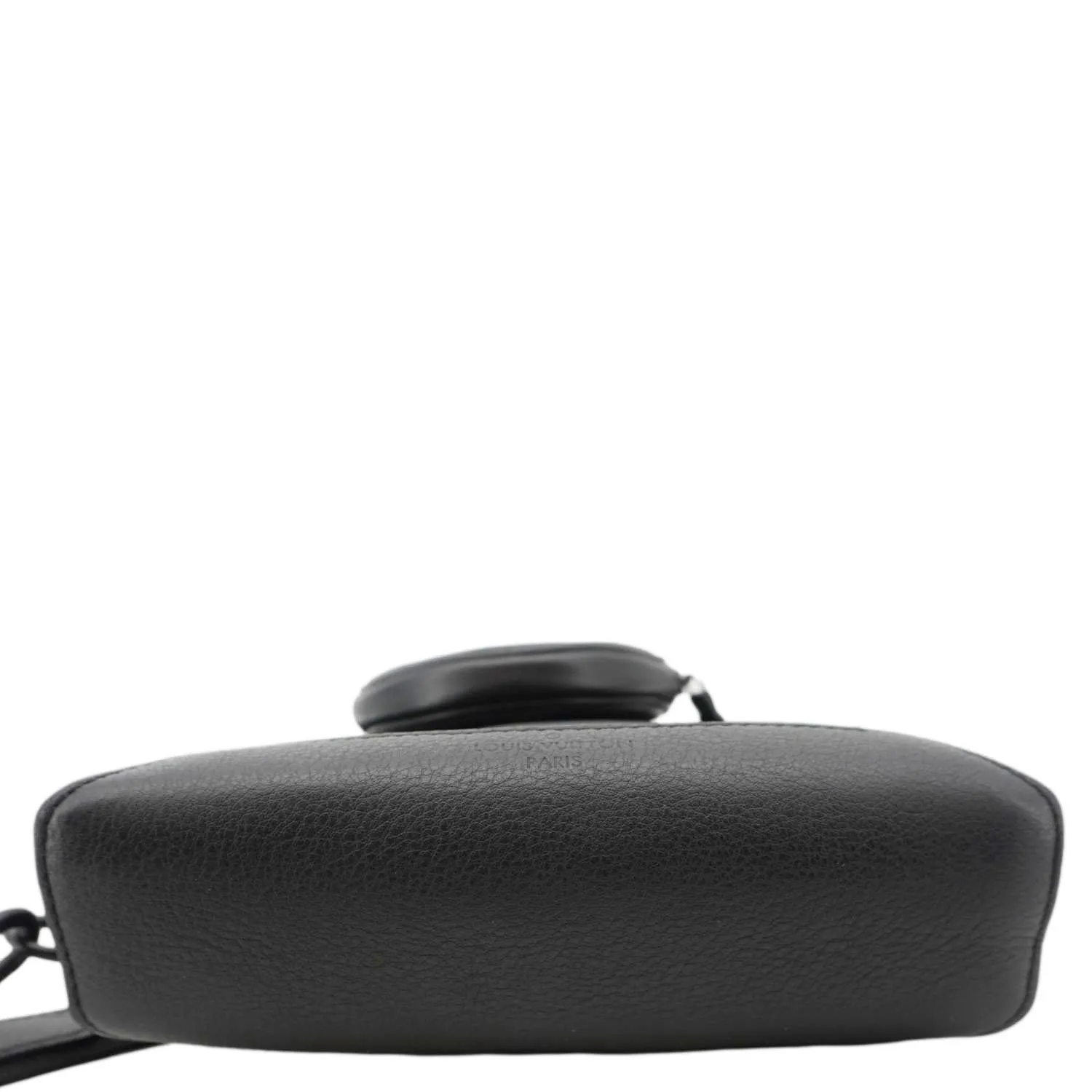 LOUIS VUITTON Duo Slingbag Taigarama Crossbody Bag Black