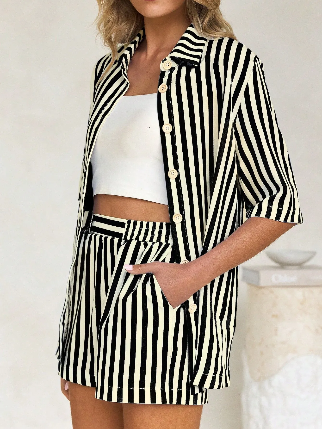 Set de 2 piezas de camisa y shorts a rayas para mujer