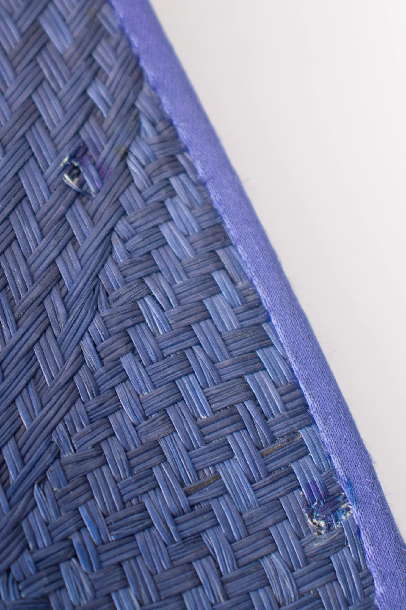 Shell Straw Envelope Clutch