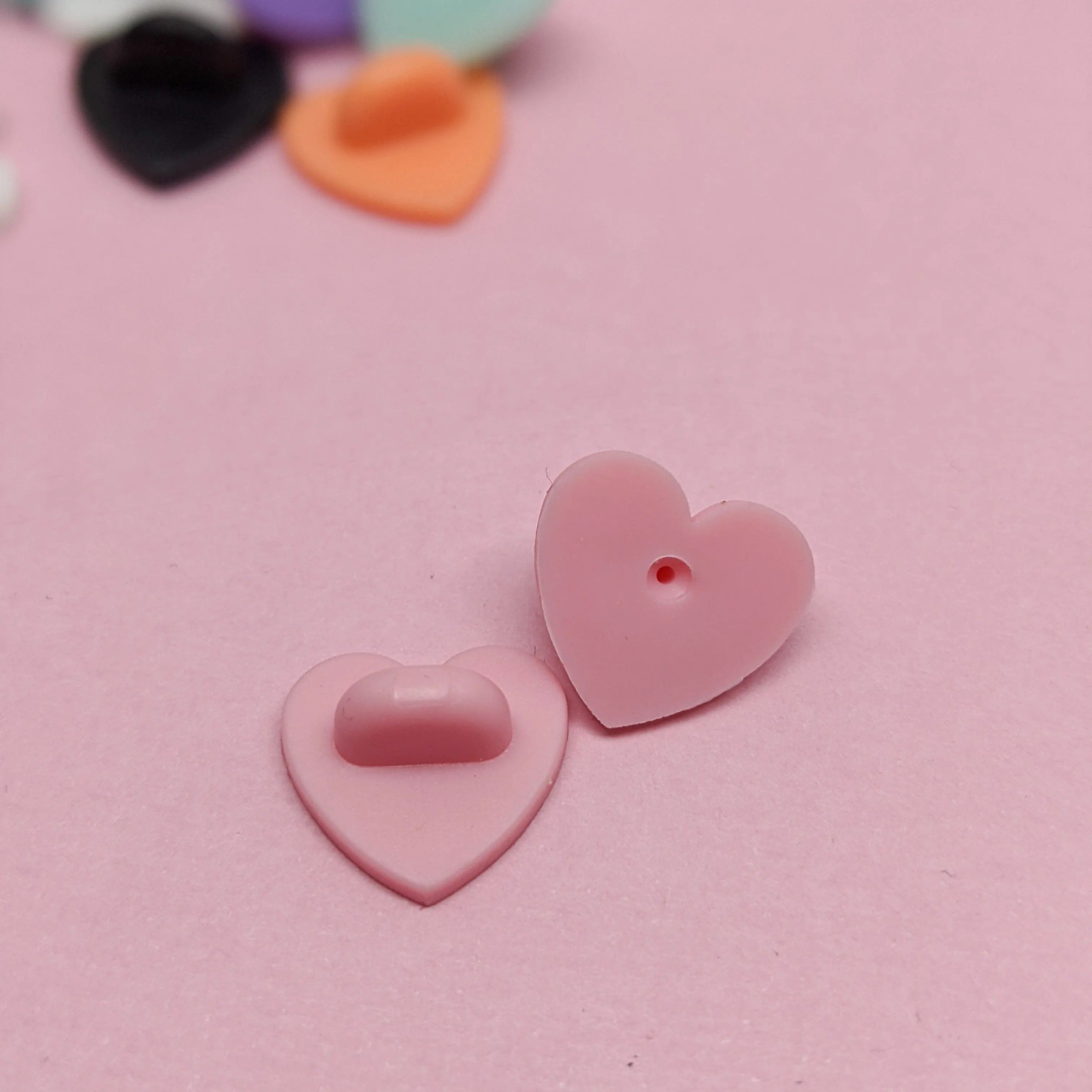 Small Heart Pinbacks (6)