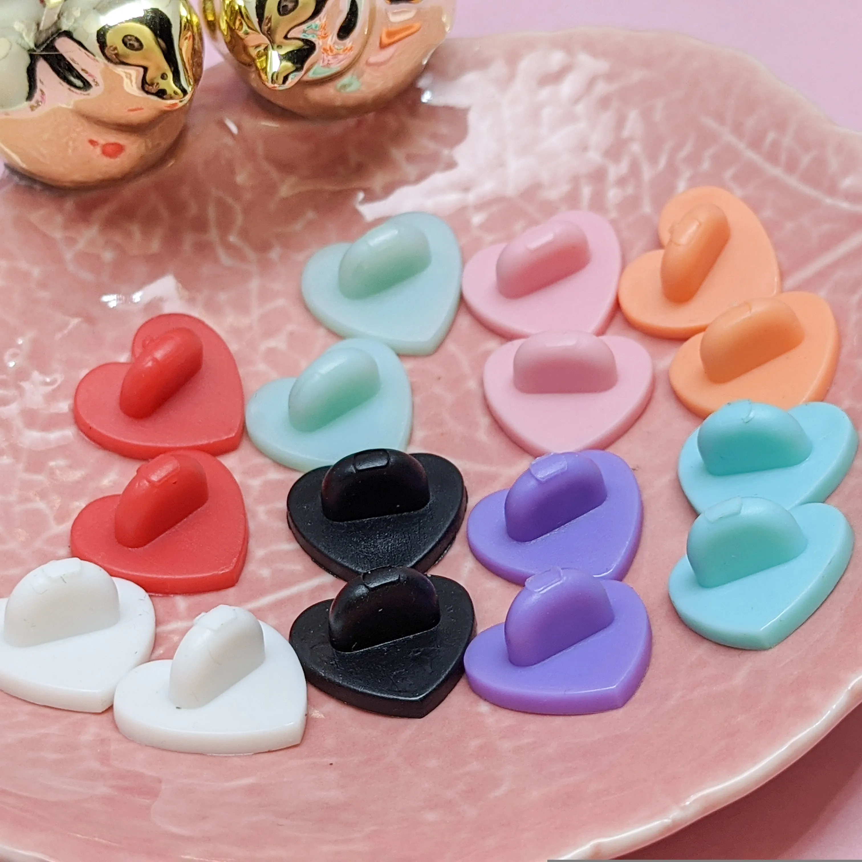 Small Heart Pinbacks (6)